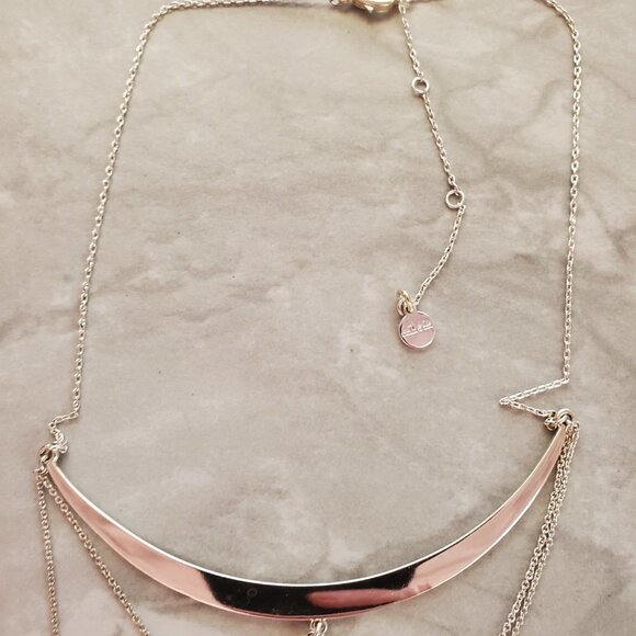 ✨ Stella and Dot Silver Marble Modern Minimalist Pendant Necklace ✨ - Picture 4 of 11